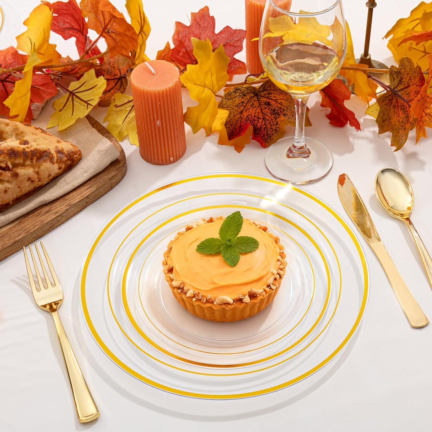 FLOWERCAT 100PCS Clear Plates with Gold Trim - Heavy Duty Clear and Gold Plastic Plate Disposable for Thanksgiving Party/New Year Include 50PCS 10.25inch Dinner Plates - 50PCS 7.5inch Cake Plate