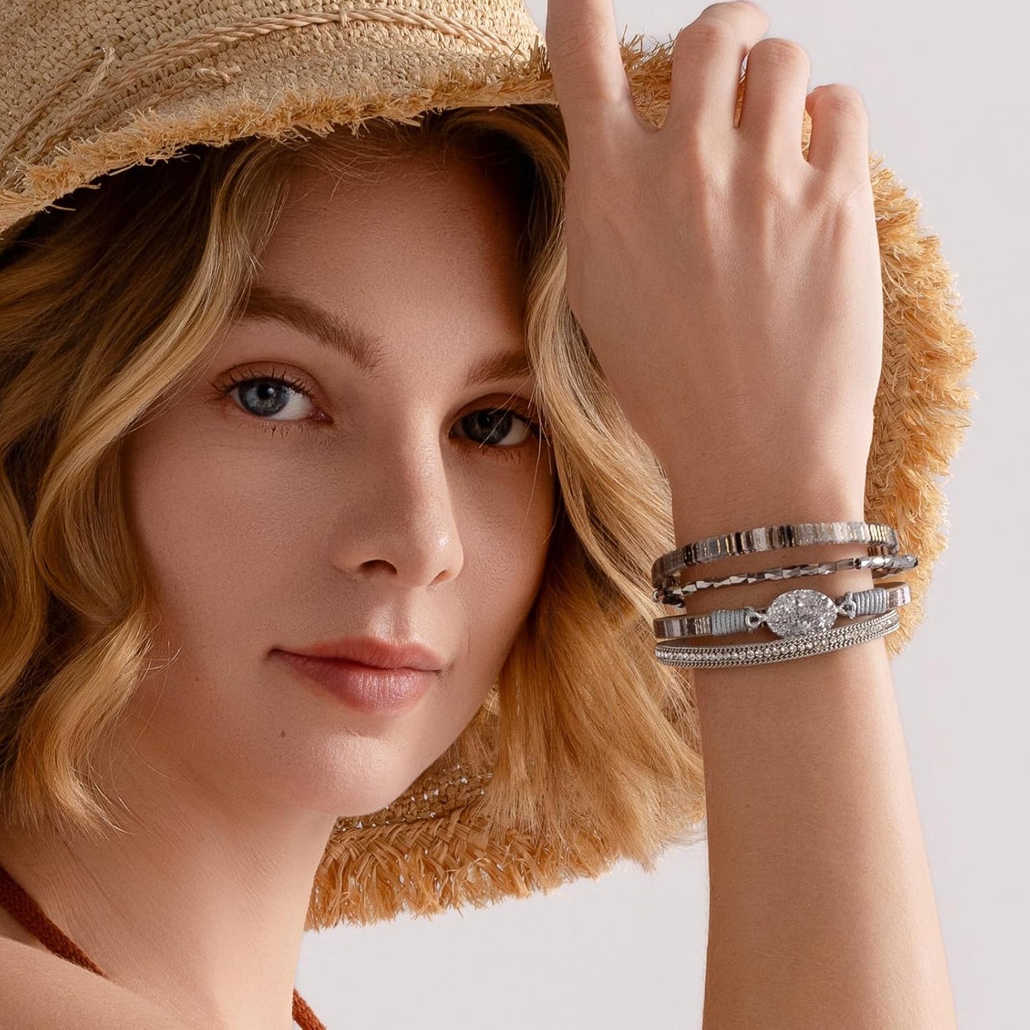 FANCY SHINY Leather Wrap Bracelet Boho Cuff Bangle Bracelets Crystal Bead Bracelet with Magnetic Clasp Jewelry Gifts for Women