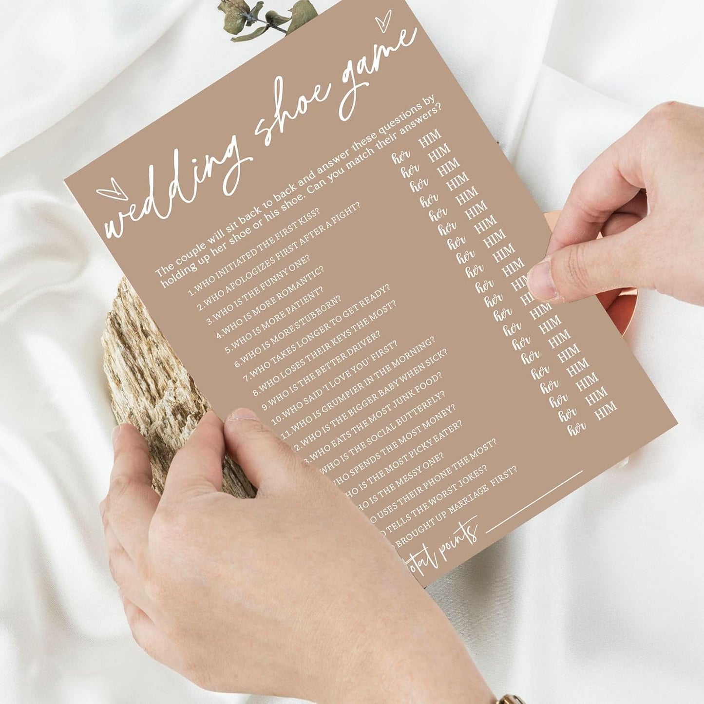 Bridal Shower Games Cards - Wedding Shoe Game for 25 Guests, Engagement Party Games, Minimalist Brown Party Supplies - D04