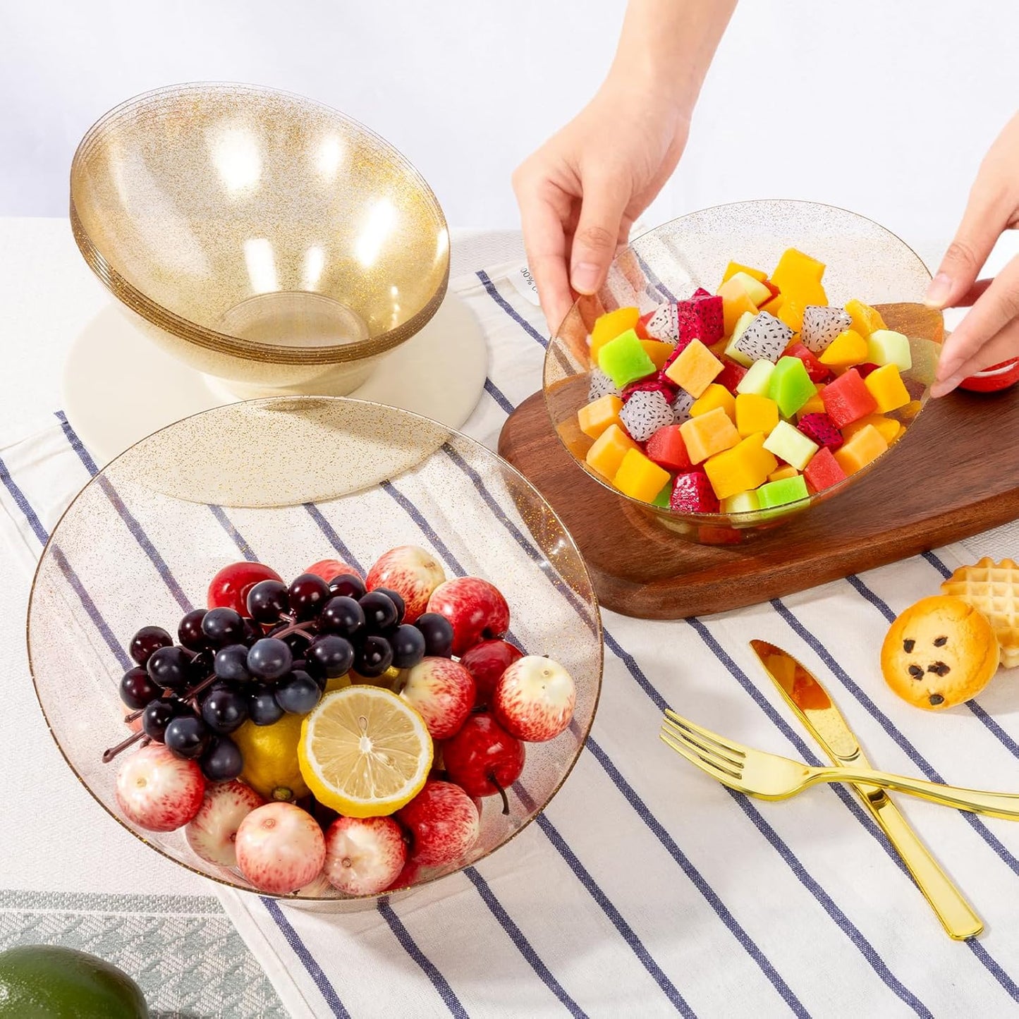 Goodluck 5 Pack Gold Glitter Plastic Serving Bowls for Party - 20 OZ Angled Disposable Serving Bowls for Wedding Party Chip, Candy, Salad & Fruit