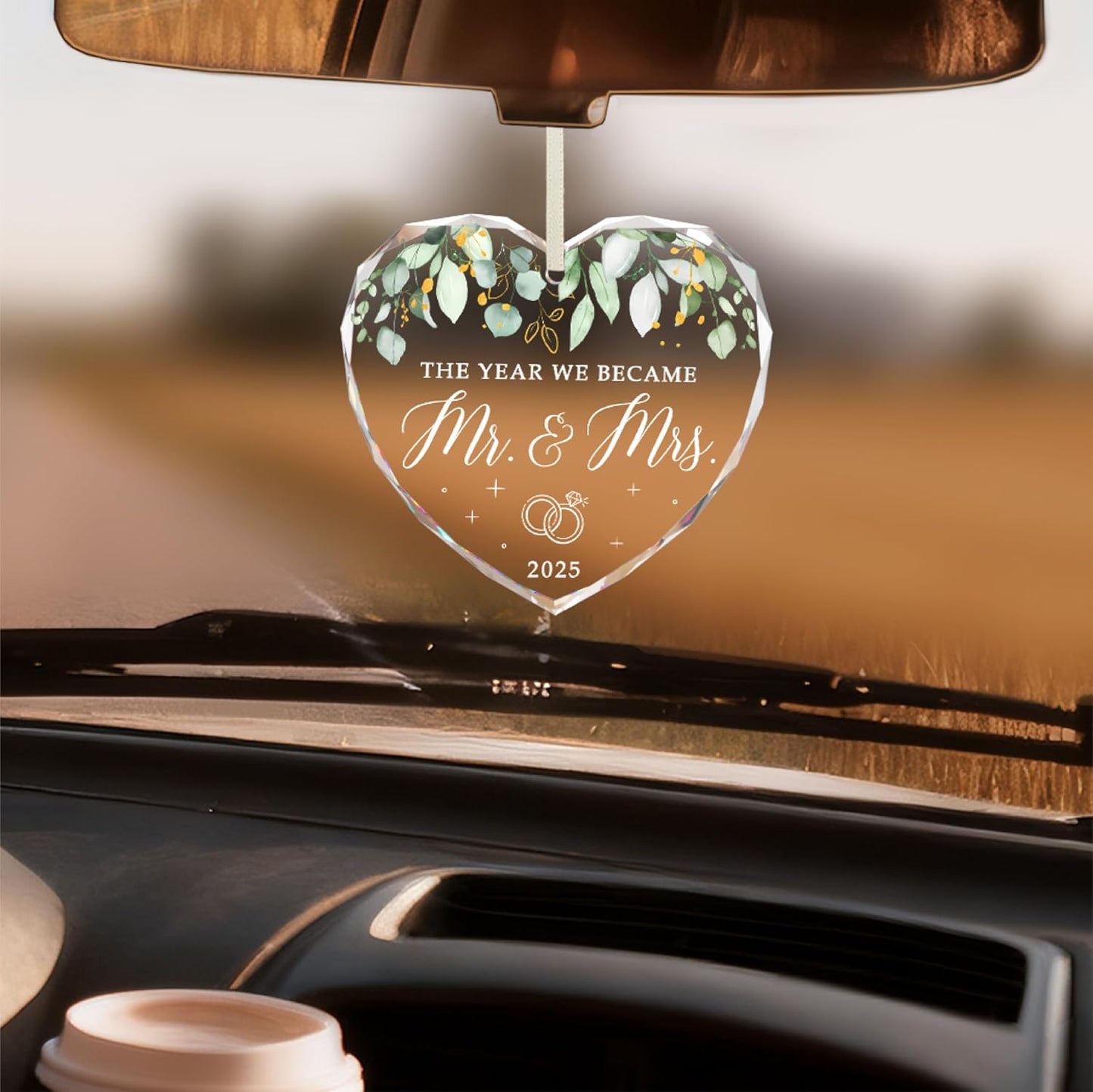 Wedding Gifts for Couples 2025 - Mr and Mrs Gift, Bridal Shower Gifts, Wedding Ideas for Newlywed Couple, Just Married Ornament 2025, Crystal Glass First Christmas Married Ornament