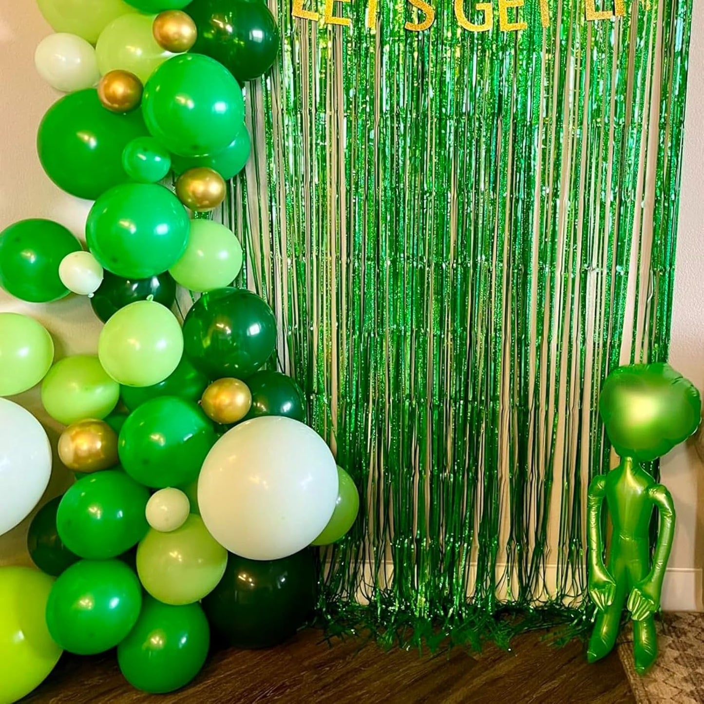 Green and Gold Balloons, 60 pcs 12 inch Different Shades Green and Metallic Gold Balloons, Helium Latex Balloon Set for Jungle Safari Birthday, Graduation, Wedding, St. Patrick’s Day Party Decoration