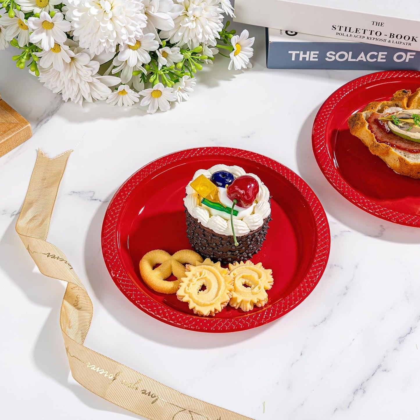 WELLIFE 7 Inch Plastic Plates Red 50 Count Disposable Plate for Party, Dessert Small Plates for Dinner Cake Salad Baby Shower Supplies Birthday