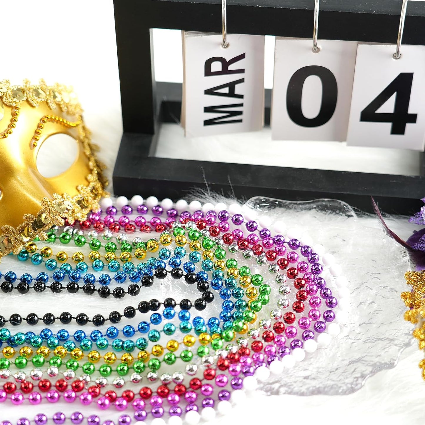 YAXINRUI 30 PCS Mardi Gras Beads, Party Beads Necklaces for Mardi Gras, Christmas, St. Patrick's Day, Party Favors, Metallic Colorful Throw Beads Accessories in 10 Colors
