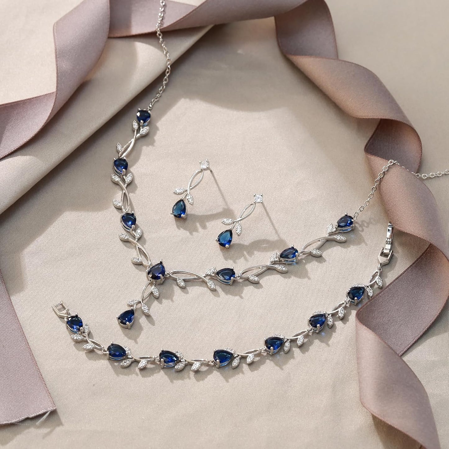 EVER FAITH Bridal Cubic Zirconia Jewelry Sets for Women, White Simulated Pearl Leaf Vine Pendant Wedding Party Necklace Earrings Set for Bridesmaid Bride