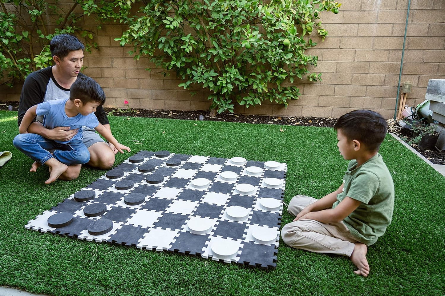 Swooc Games® - 2-in-1 Premium Giant Checkers & Tic Tac Toe Game (4ft x 4ft) - 100% High Density EVA Foam Mat & Pieces - Extra Large Checkers Set with Jumbo Checkerboard and Yard Size Tic Tac Toss