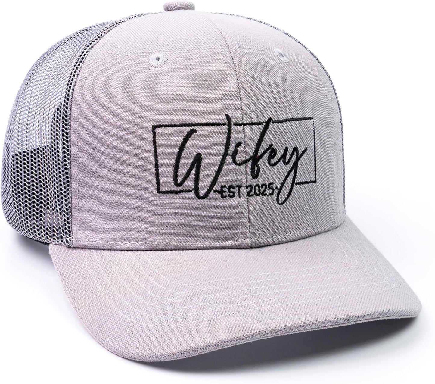 Hubby & Wifey EST 2025 Trucker Hat Set – Matching Hats for Couples, Bridal Shower Gifts, Wedding Keepsakes, Newlywed for Him & Her