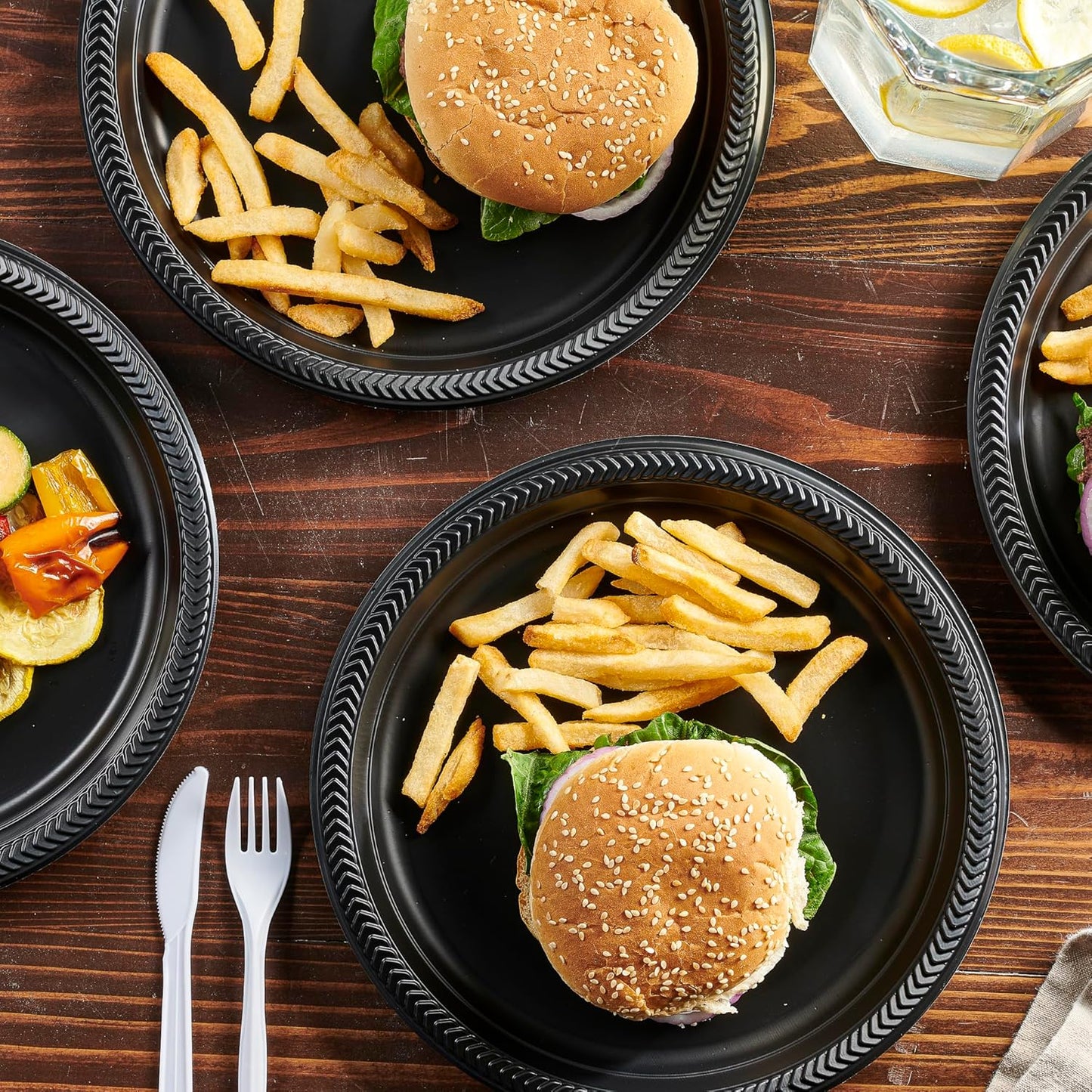 PLASTICPRO 400 PCS Black Plastic Plates Light Weight 10'' Inch Plastic Dinner Plates Black Plates Disposable for Party and Wedding