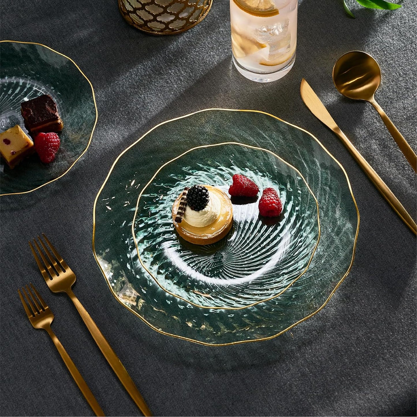 PLASTICPRO 30 Pack Plastic Plates Set of 15-10 inch Plates and 15-7 inch Plates, Elegant Clear Green Spiral and Gold Rim Disposable Fancy Plates Premium Heavyweight