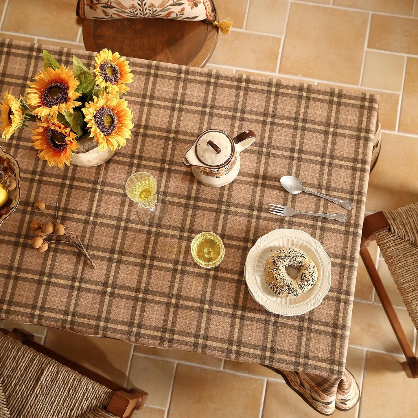 Vintage Brown Checkered Rectangle Tablecloth,Italian Floral Linen Wrinkle Resistant Table Cloth,Decor Table Cover for Kitchen,Dining,Thanksgiving,Christmas,Tea Party,55"*79"-Seville