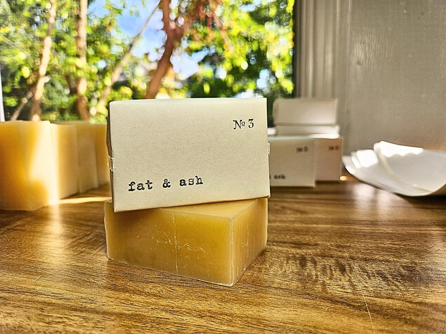 fat & ash Beef Tallow Soap Bar (1 Pack) - VERY SIMPLE INGREDIENTS - Organic and Moisturizing - Handmade in USA - Family Recipe - Long-Lasting, All-Natural, For Dry Skin