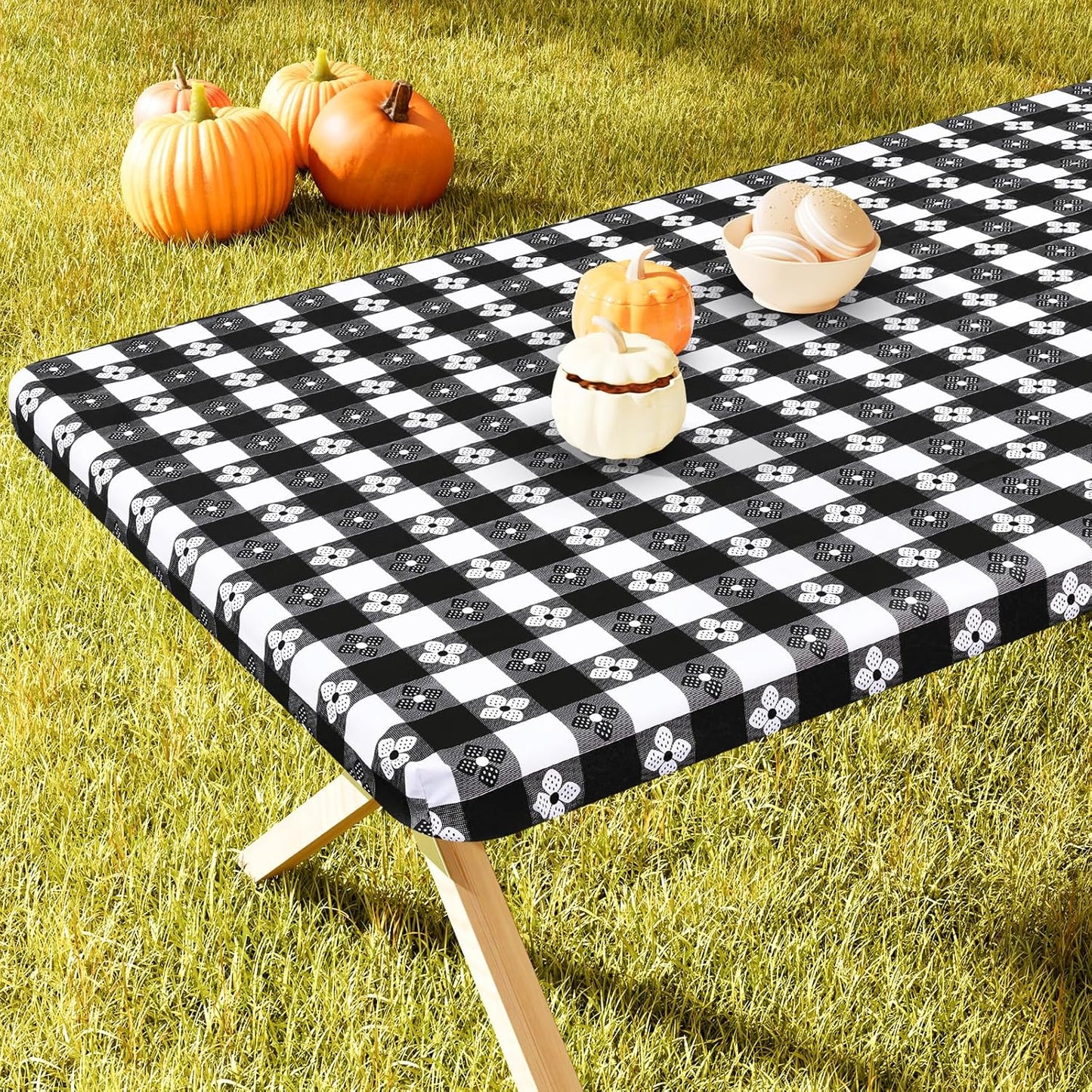 Rectangle Vinyl Table Cloth, Waterproof Elastic Fitted Tablecloth with Flannel Backing, Plastic Table Cover for Picnic, Camping, Outdoor (Black & White, 30"x72")