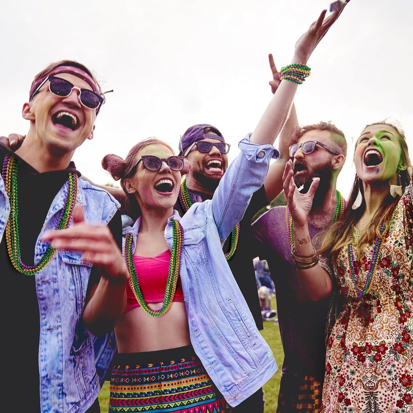 30PCS Mardi Gras Accessories, Green Purple Gold Mardi Gras Beads Necklaces Bulk, Metallic 33" Round Beads Necklace Costumes Decor, Parade Throws Party Decorations Favor Supplies