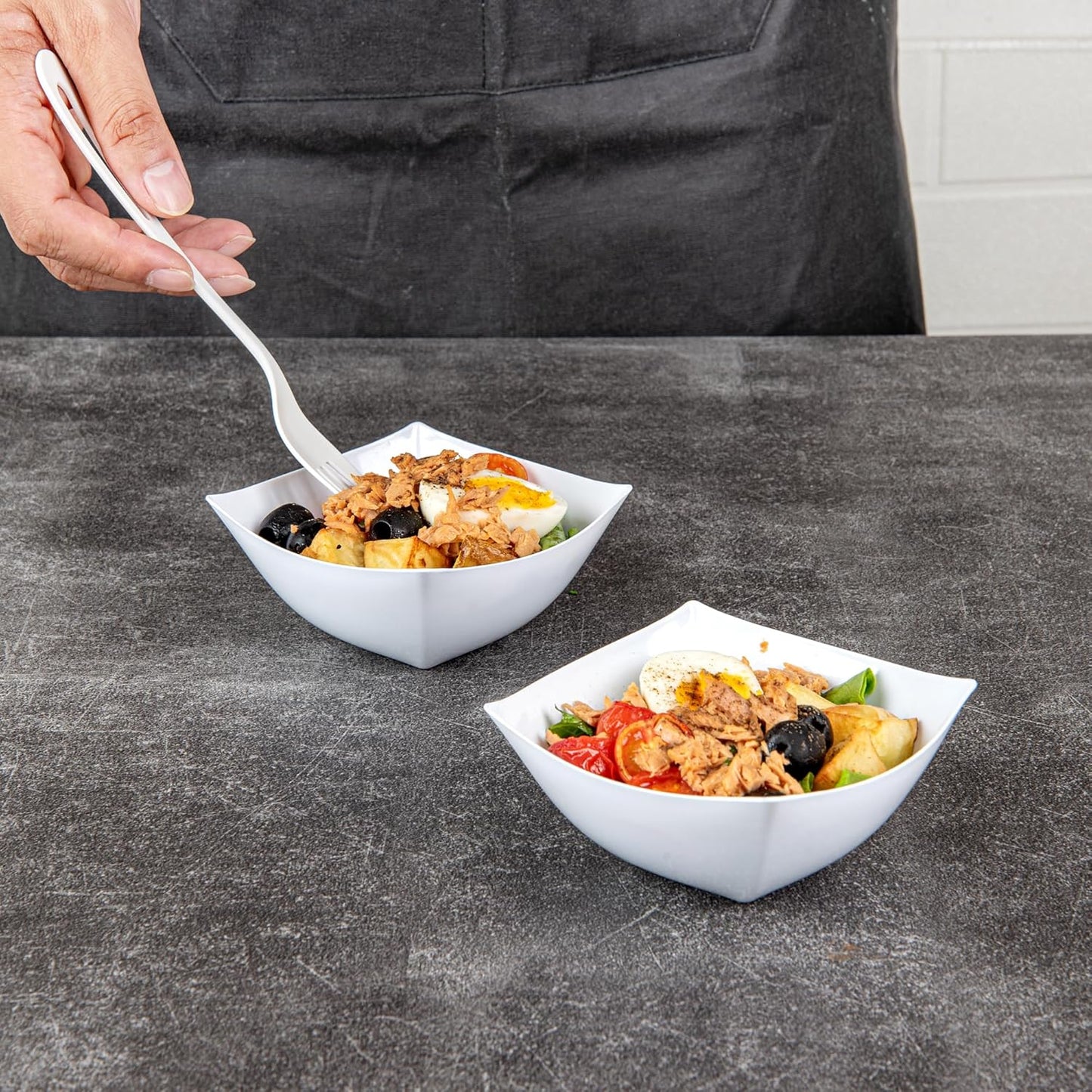 Restaurantware Moderna 8 Ounce Fancy Plastic Bowls 100 Square Disposable Salad Bowls - Durable Heavy-duty White Plastic Bowls For Warm And Cold Foods