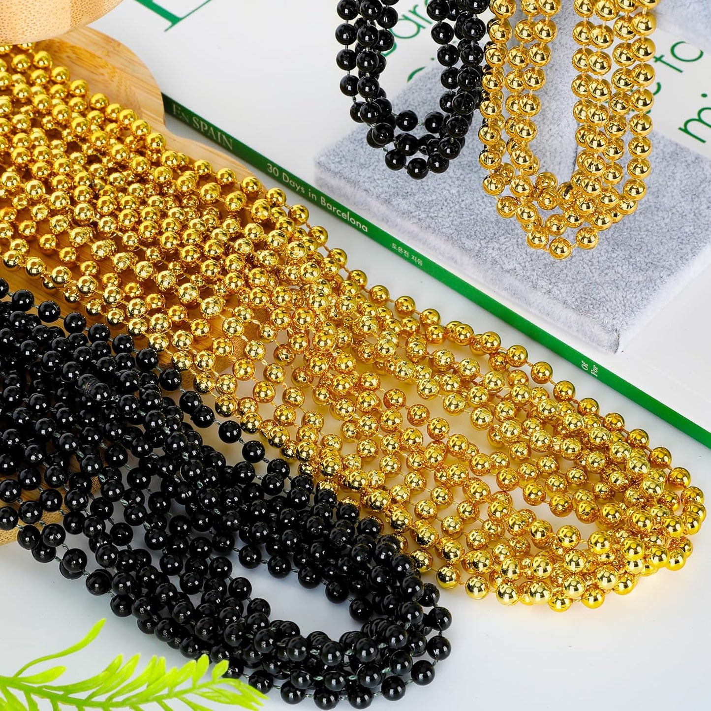 200 PCS Beaded Necklace, 33" Mardi Gras Beads, Black Gold New Year Party Supplies, Mardi Gras Accessories, Bead Necklace Parade Throws Bulk for Festival Event Christmas Pirate Party Supplies