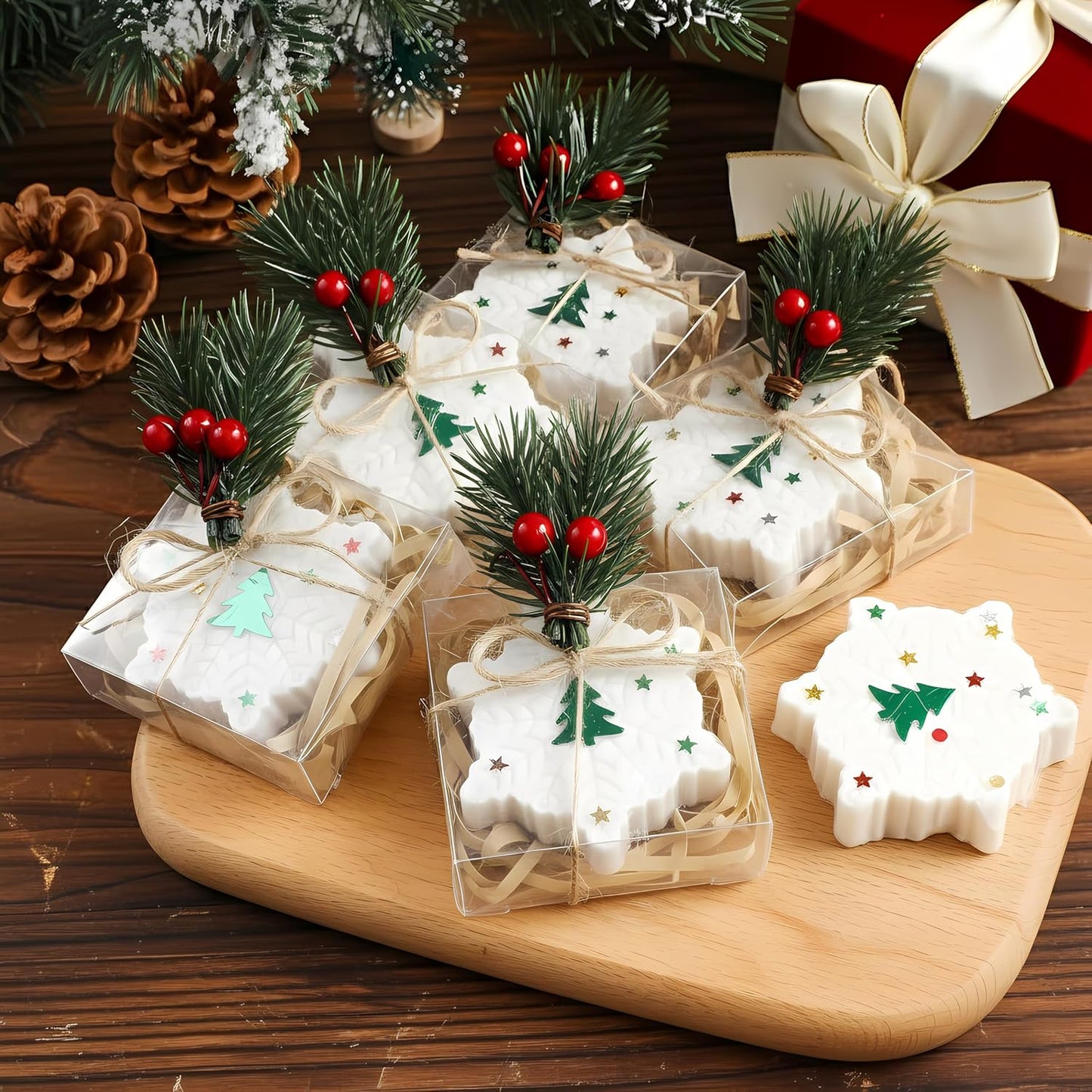 20 Pack Christmas Mini Soap Favors Bulk Handmade Christmas Scented Soap Wedding Party Favors Gifts Baby Shower Bridal Shower Gifts for Guests(2.3 x 2.3 Inch,Snowflake)