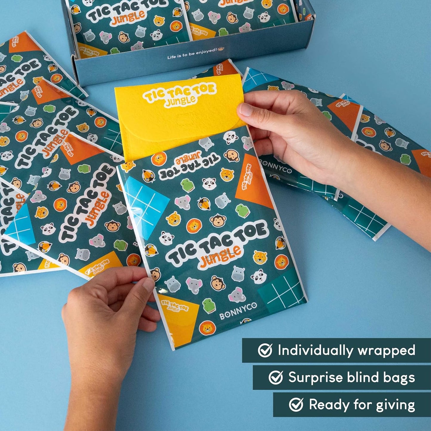 BONNYCO Tic Tac Toe Game Pack 16 Jungle Animals Kids Party Favors. Safari Goodie Bags Stuffers for Kids 3-5 4-8, Goody Bag Stuffers Pinata. Return Gifts for Birthday Party, Mini Games Bulk Travel