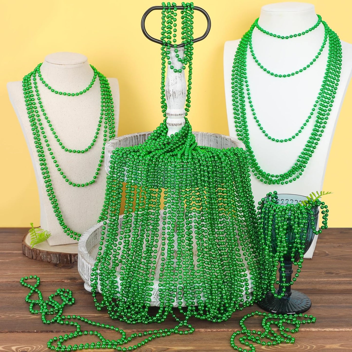 St Patricks Day Decor, 30PCS Green Beads Necklaces Accessories, 33" Saint Patricks Day Mardi Gras Xmas Necklace Party Favor, Green Mardi Gras Beads Bulk for Wedding Birthday Holiday Parade Throw