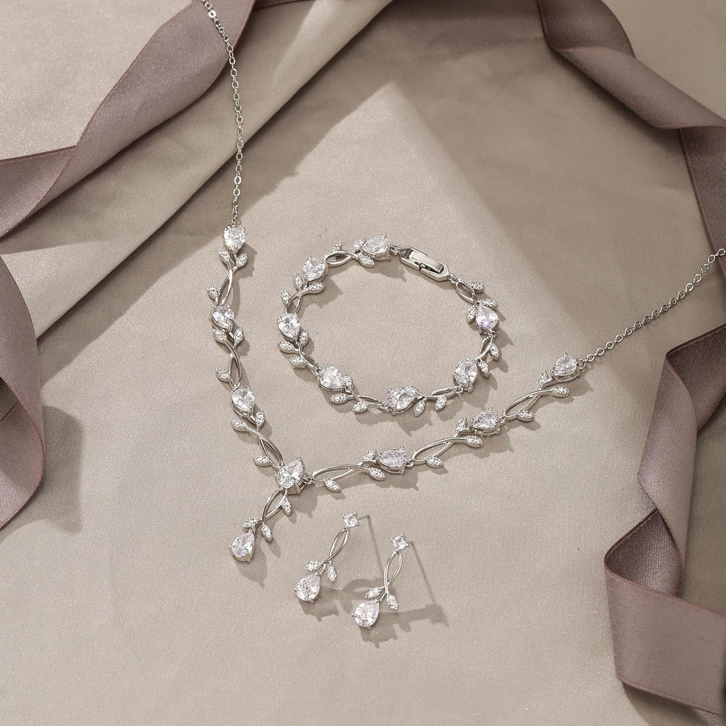 EVER FAITH Bridal Cubic Zirconia Jewelry Sets for Women, White Simulated Pearl Leaf Vine Pendant Wedding Party Necklace Earrings Set for Bridesmaid Bride