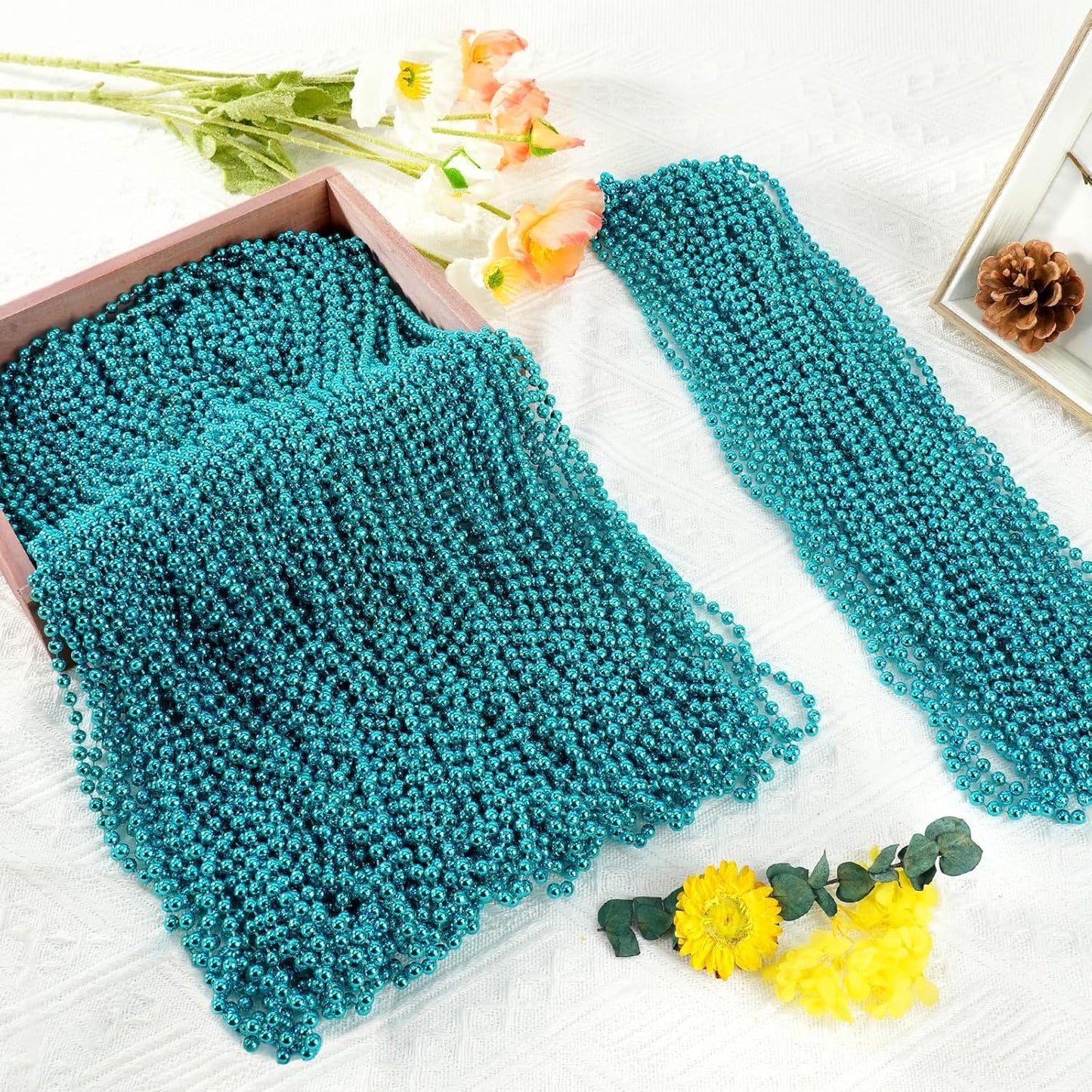 SHAOQINLIN 100 PCS Teal Bead Necklaces, Teal Mardi Gras Beads Necklaces Turquoise Party Beads Necklace Bulk Round Beaded Necklaces for Mardi Gras, Christmas, School Spirit Day Party Favors