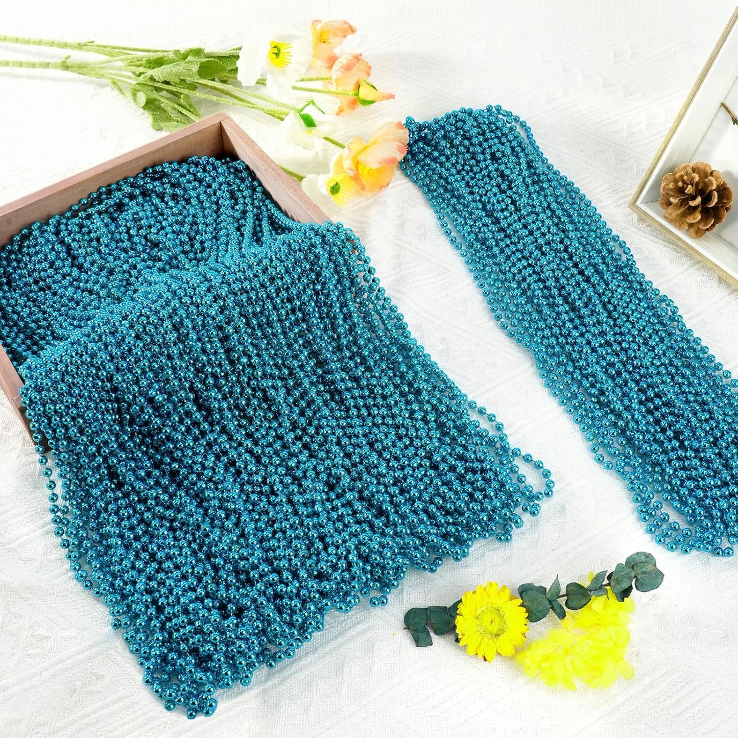 SHAOQINLIN 144 PCS Teal Bead Necklaces, Teal Mardi Gras Beads Necklaces Turquoise Party Beads Necklace Bulk Oval Beaded Necklaces for Mardi Gras, Christmas, School Spirit Day Party Favors