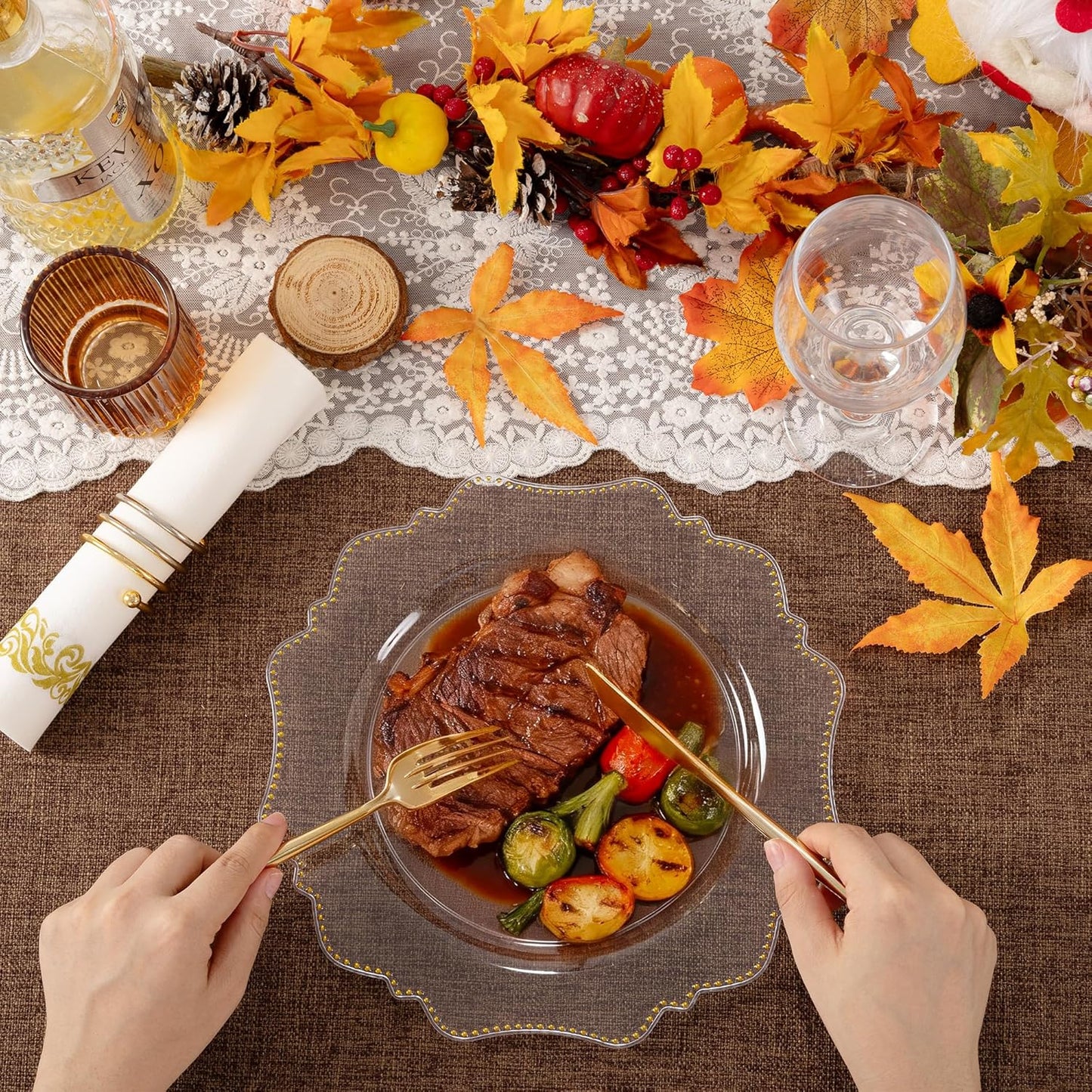 COLOSUS 100pcs Clear and Gold Plastic Plates Disposable Heavy duty Plastic Party Plates set Include 50 dinner plate and 50 dessert/salad plate for party/wedding