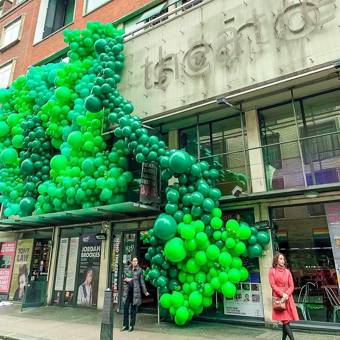 PartyWoo Green Balloons 50 pcs 12 Inch Matte Latex Helium Balloons for Wedding Baby Shower Gender Reveal St Patrick's Day Birthday Graduation Jungle Safari Anniversary Party Decorations Green-Y24